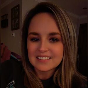 Meet your Posher, Caitlyn